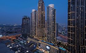 العنوان دبي مول